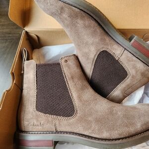 Clarks Tan Chelsea Boots with Elastic Panels